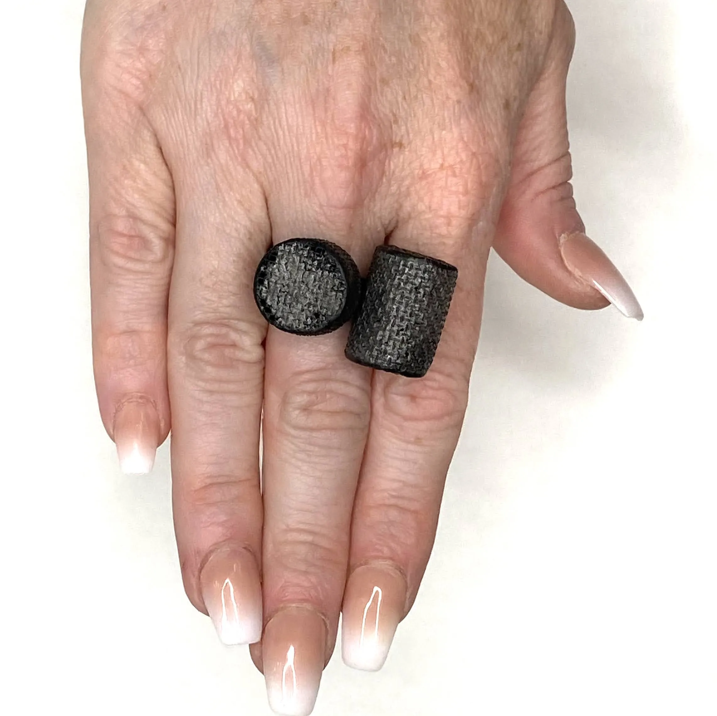 Double Mesh Cylinder Ring