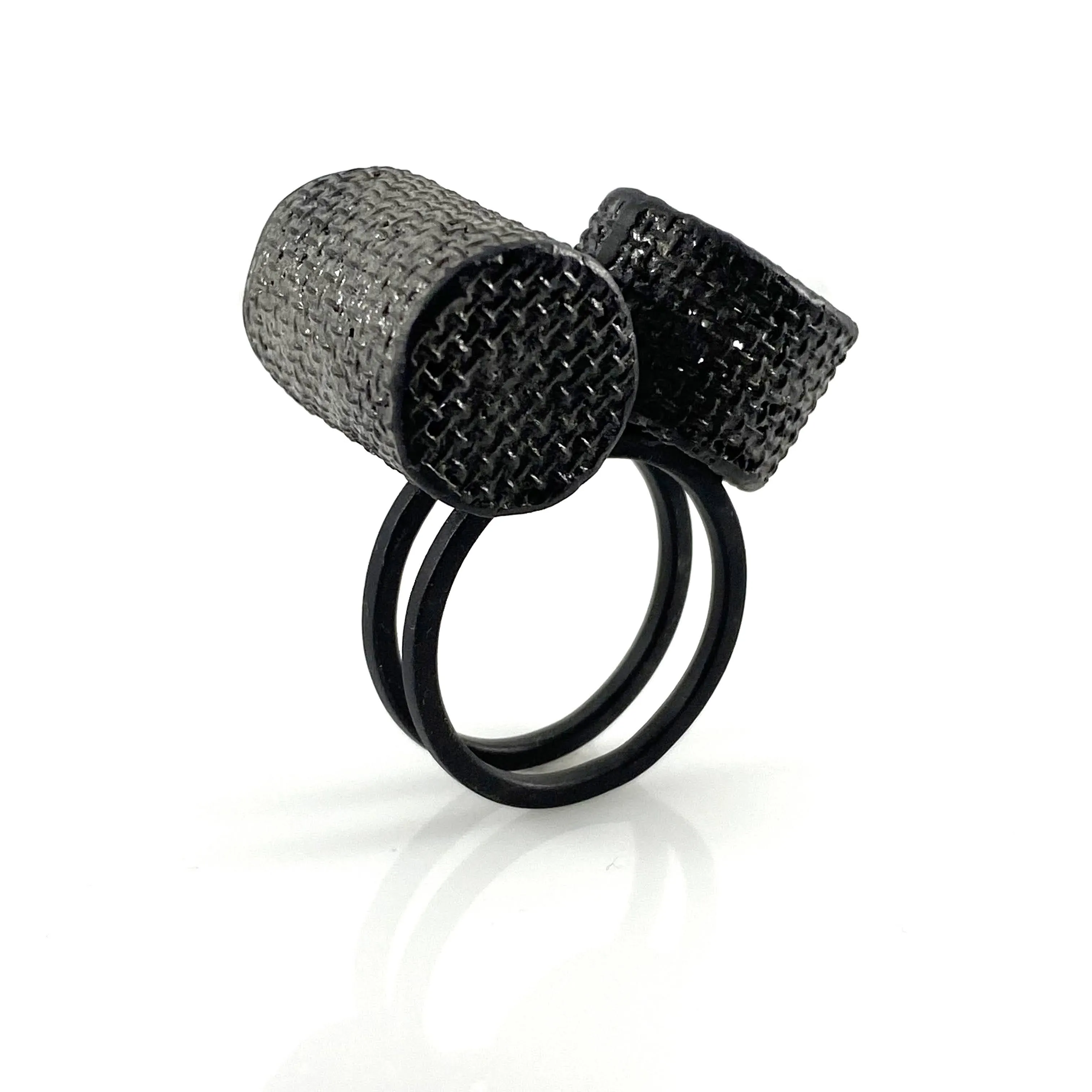 Double Mesh Cylinder Ring