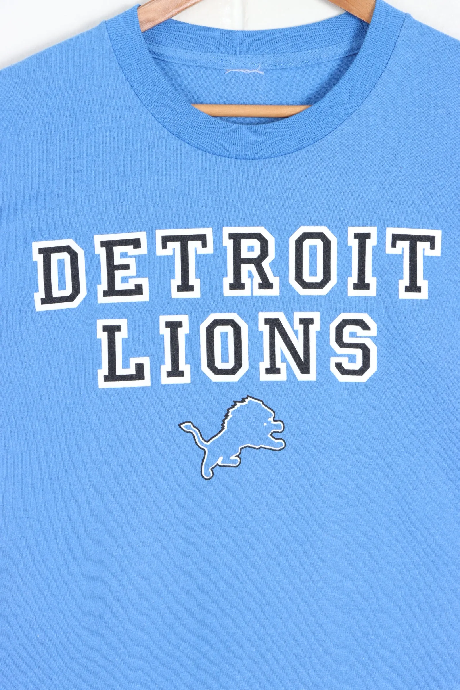 NFL Detroit Lions Logo Spell Out T-Shirt (XL)