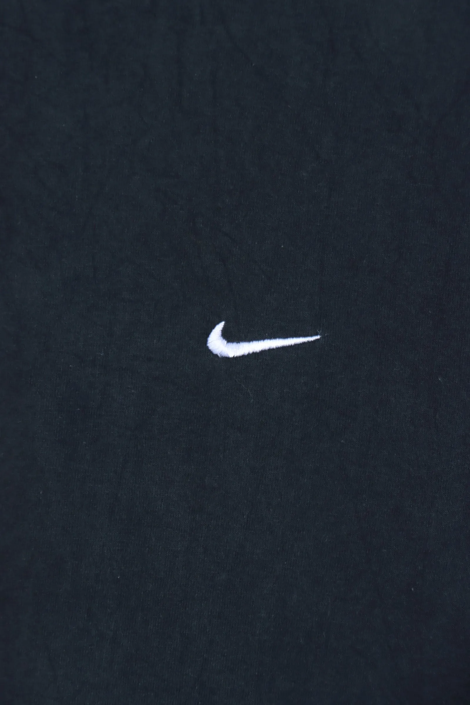 NIKE Black & White Embroidered Swoosh Tee (M)