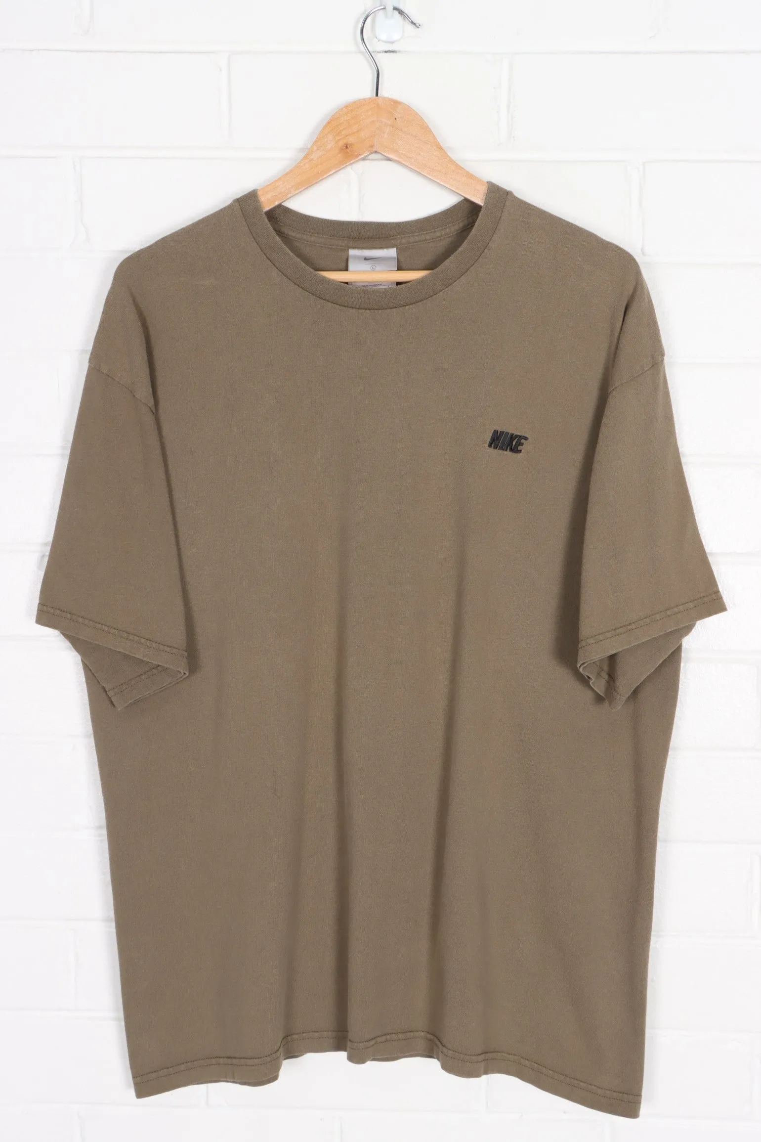 NIKE Embroidered Spell Out Logo Olive Brown T-Shirt (XL)