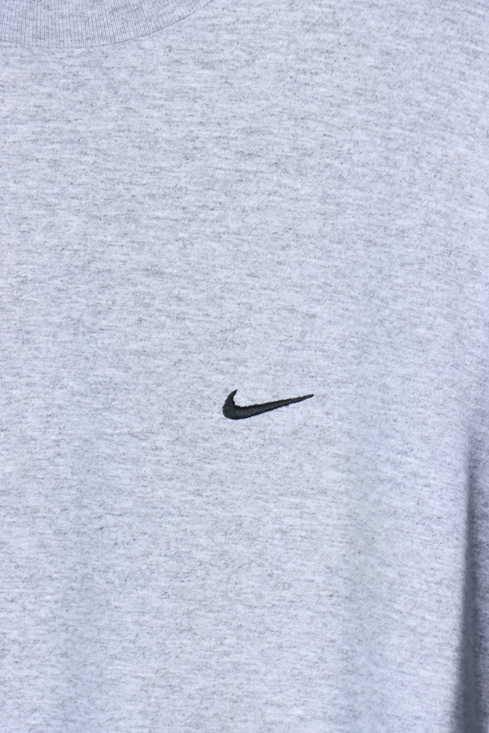 NIKE Grey & Black Embroidered Swoosh Tee (XL)