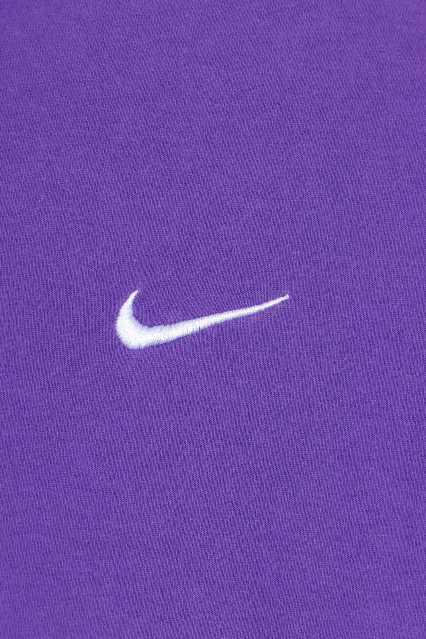 NIKE 'Regular Fit' Embroidered Swoosh Logo Purple T-Shirt (L)