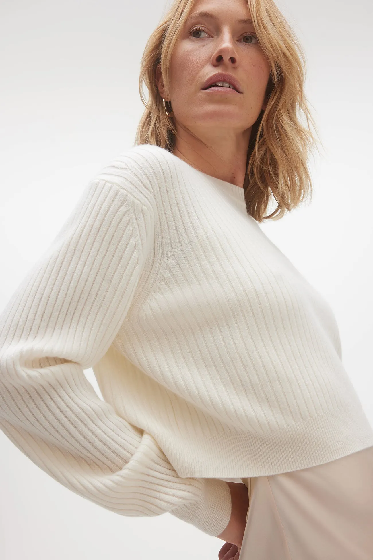 NOVA CASHMERE RIBBED CREWNECK SWEATER