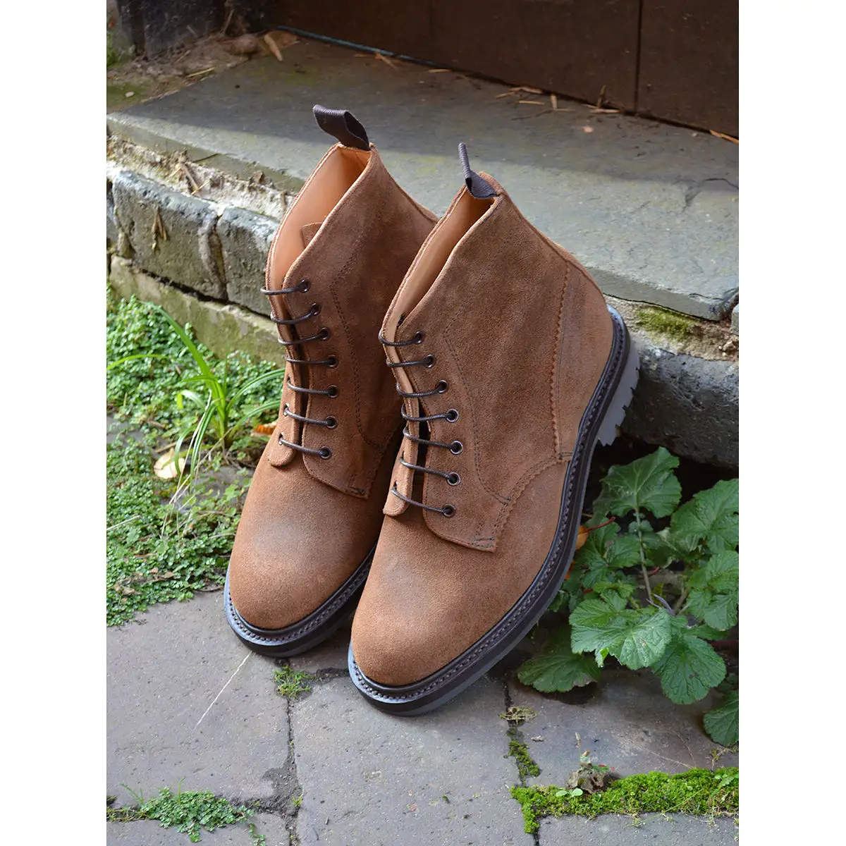 Sanders Kelso- Snuff Waxy Suede Derby Boot